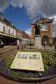 Tamworth Town Hall and Sir robert Peel statue.